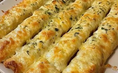 “Tie sanāca neticami! Pamatne ir pilnīgi viegla un kraukšķīga, pildījums ir aromātisks, un tos ir prieks ēst. Mans vīrs tos nosauca par labāko, ko jebkad esmu gatavojusi, un mani bērni nevarēja apstāties.”