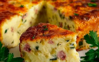 Viegla cukini, šķiņķa un mocarellas flan: maigs, sabalansēts un īpaši vienkāršs ēdiens dalīšanai
