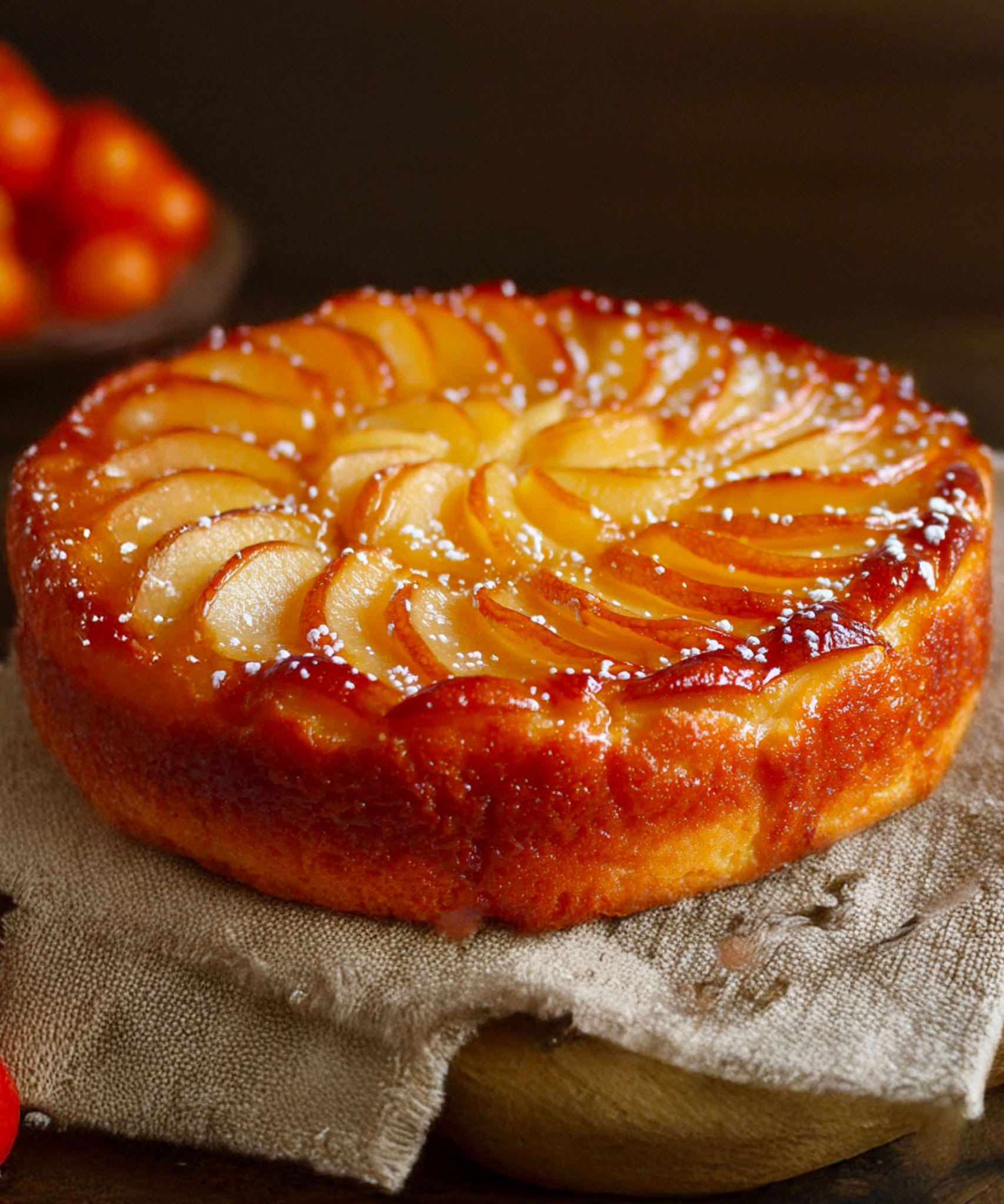 🍏 Mīksta un karamelizēta ābolu flana kūka