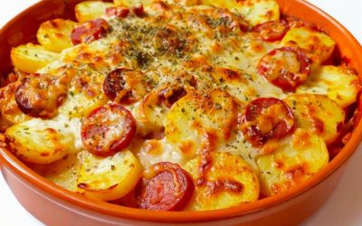 Kartupeļu sacepums ar čorizo, tomātu un bešamela mērci 🧀🥔