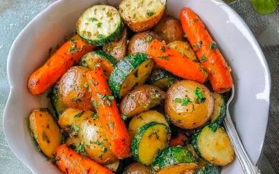 Cepti dārzeņi ar ķiplokiem un garšaugiem: veselīgs un aromātisks gardums