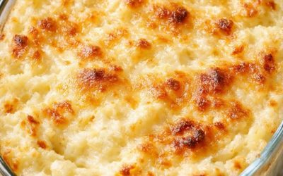 Mana tante man iemācīja pagatavot šo neticami krēmīgo ēdienu, izmantojot tikai 4 sastāvdaļas, un tas katru reizi nozog skatienu.